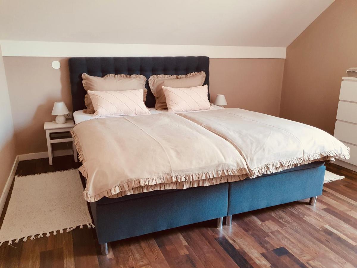 Apartment Murva Dreznik Grad Bagian luar foto