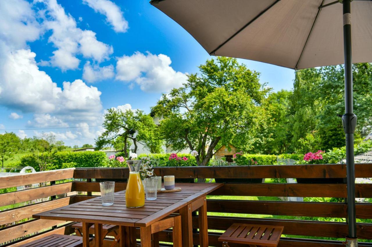 Apartment Murva Dreznik Grad Bagian luar foto